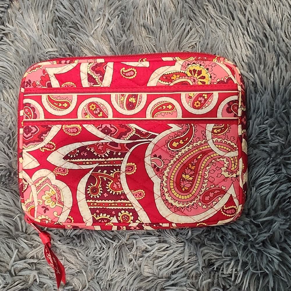 Vera Bradley Rosy Posies Quilted Tablet Sleeve eReader Cover